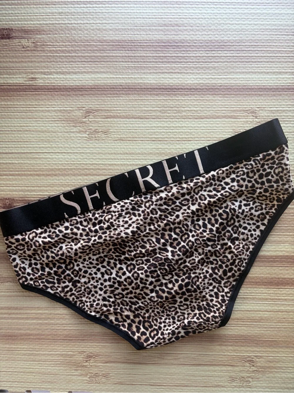 Victoria’s Secret Cotton Leopard Print HipHugger Panty